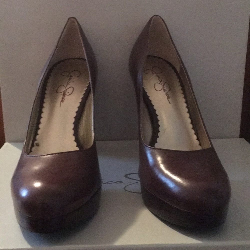 Jessica Simpson “Barb” Platform Herls